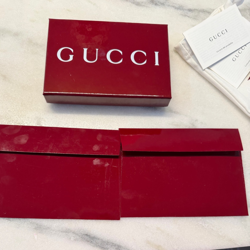 Gucci Burgundy gift Box with dust bag, ribbon and evelopes - Picture 6 of 8